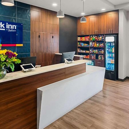 Park Inn By Radisson, Келоуна Екстер'єр фото