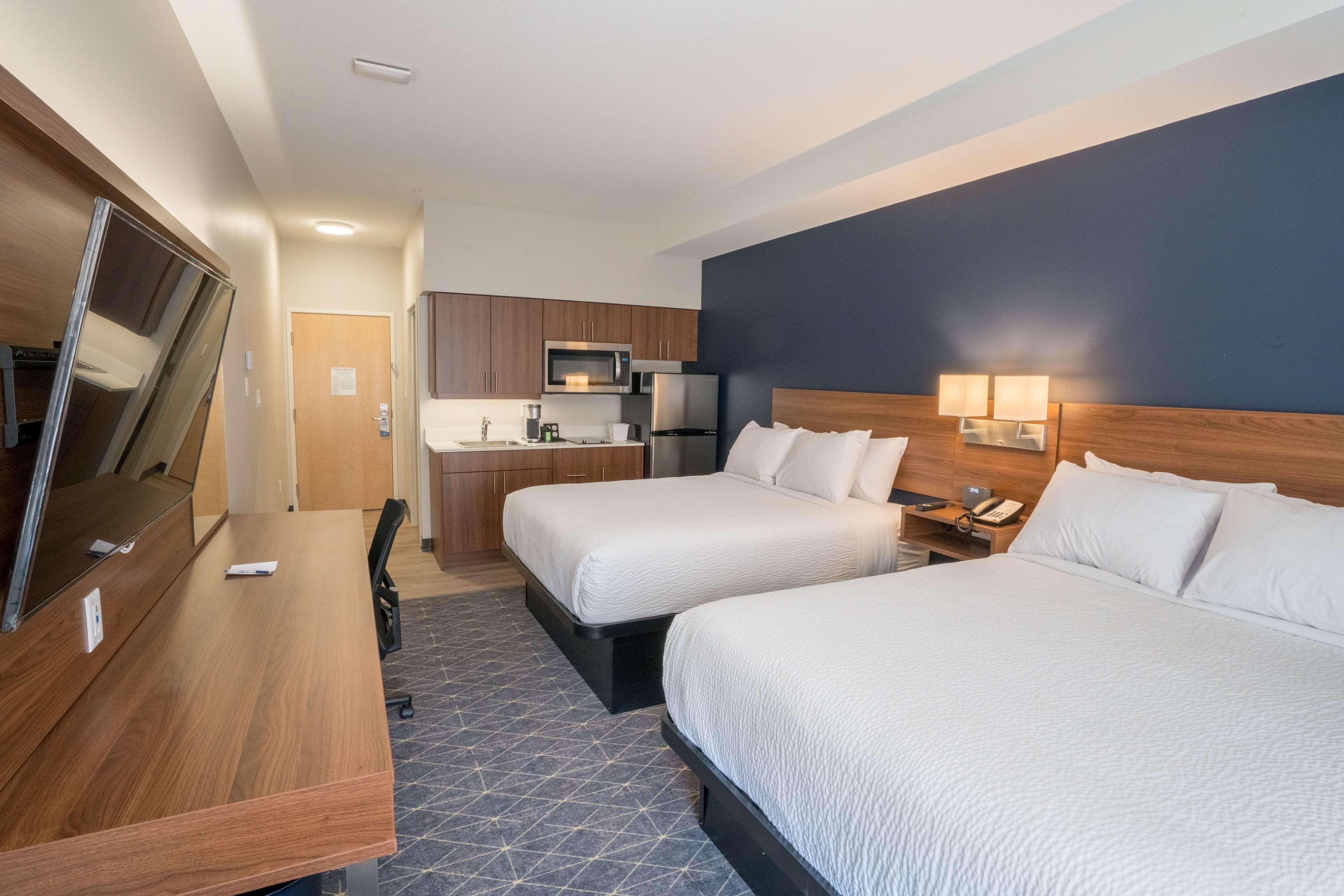 Park Inn By Radisson, Келоуна Екстер'єр фото